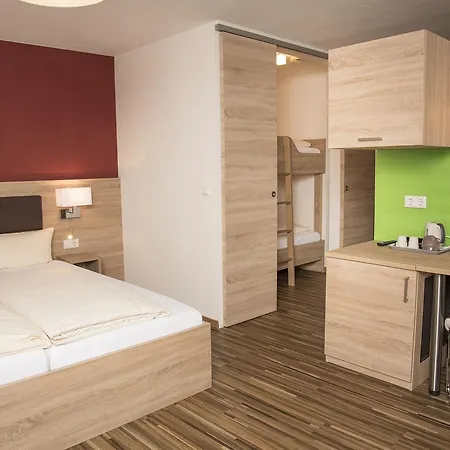 Zum Goldenen Lamm 4* Wettelsheim