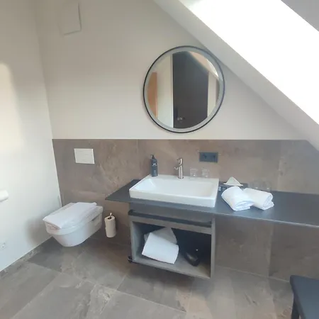 Otel Zum Goldenen Lamm 4*